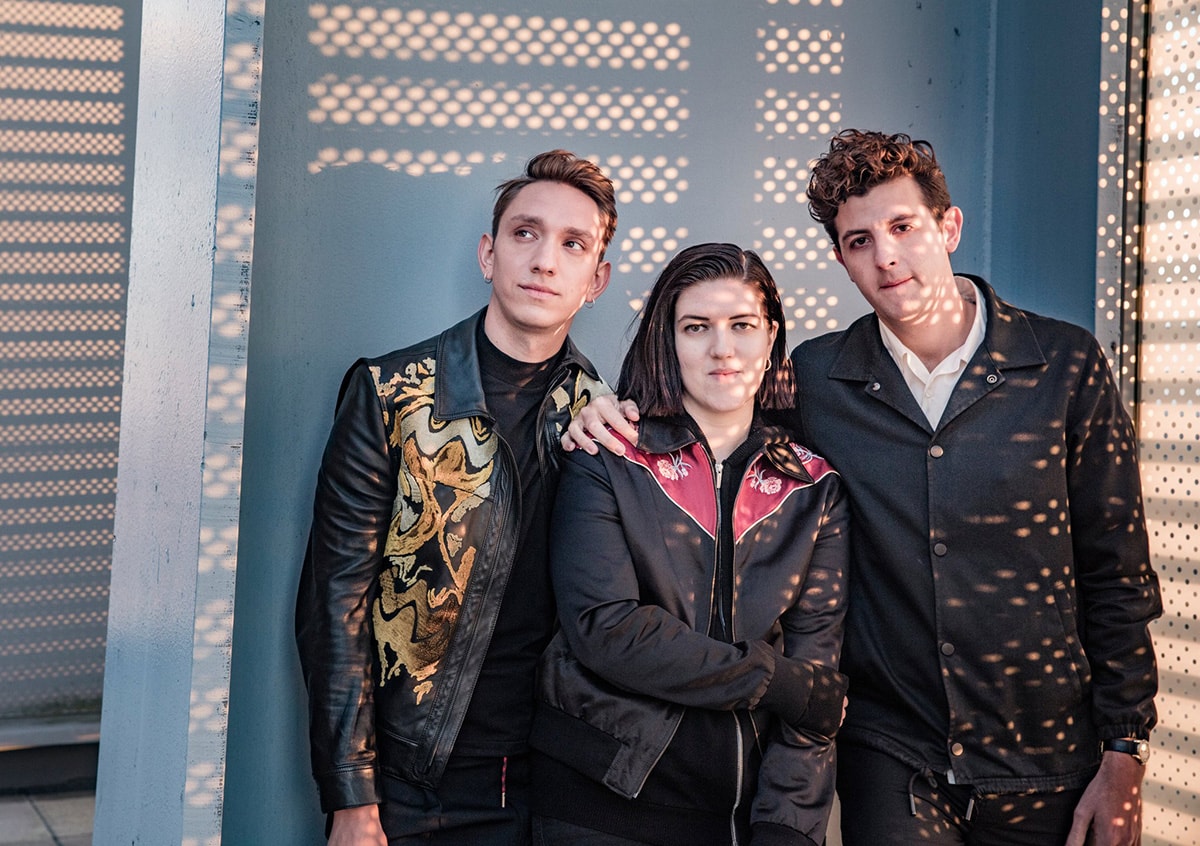 The XX Akan Manggung di Indonesia, Siapa Mereka?