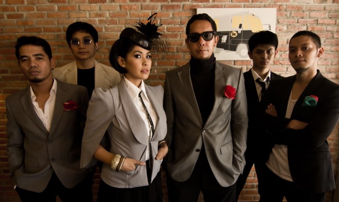 Di Balik Musik Maliq &amp; D’Essentials