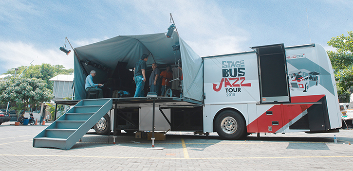 Not an Ordinary Jazz Stage!