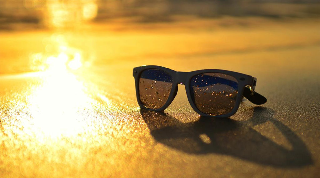 Jenis Kacamata yang Keren Untuk Lo Gunakan Ketika Hangout