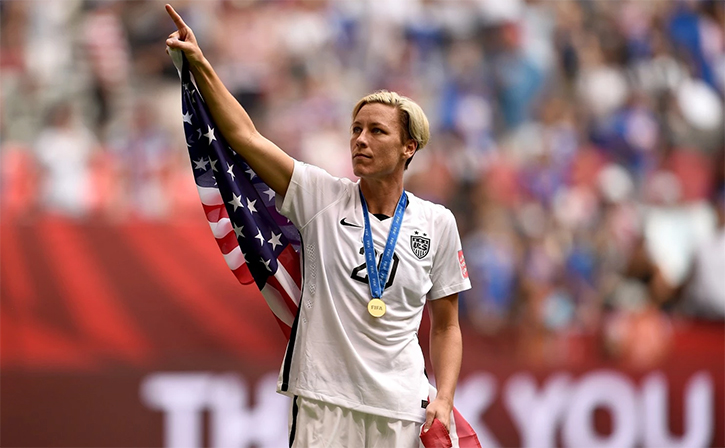 Abby Wambach, Pensiun Saat Berjaya