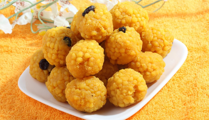 Laddu Raksasa Pecahkan Guinness World Record