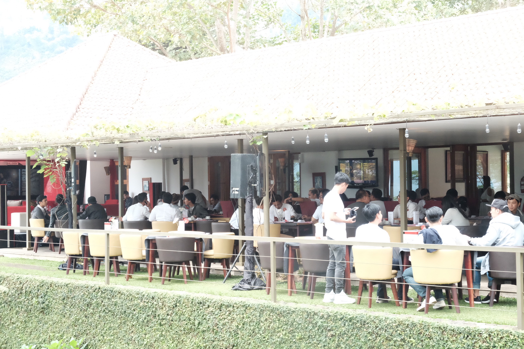 Dengan Latar Pegunungan, Launching MLD SPOT TV Menyatu Dengan Alam