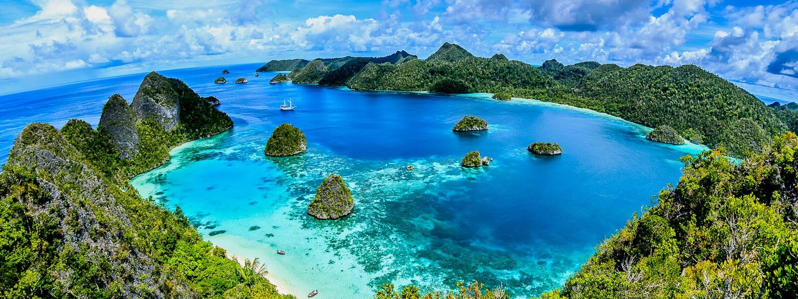Spot-Spot Penuh &quot;Keajaiban&quot; di Raja Ampat