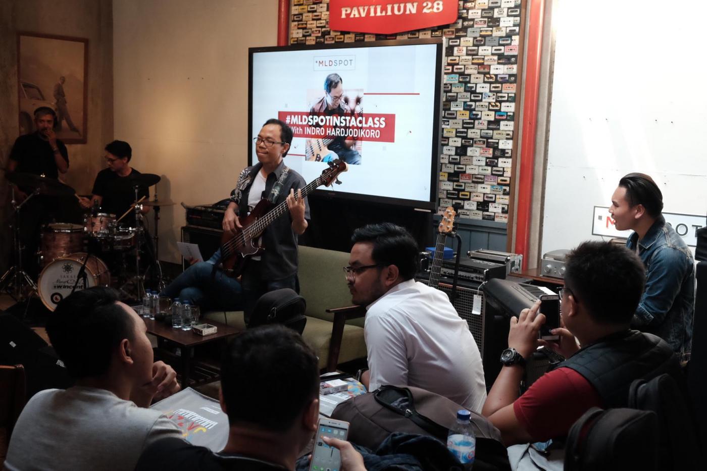 How To Improve in Simply Way ala Indro Hardjodikoro