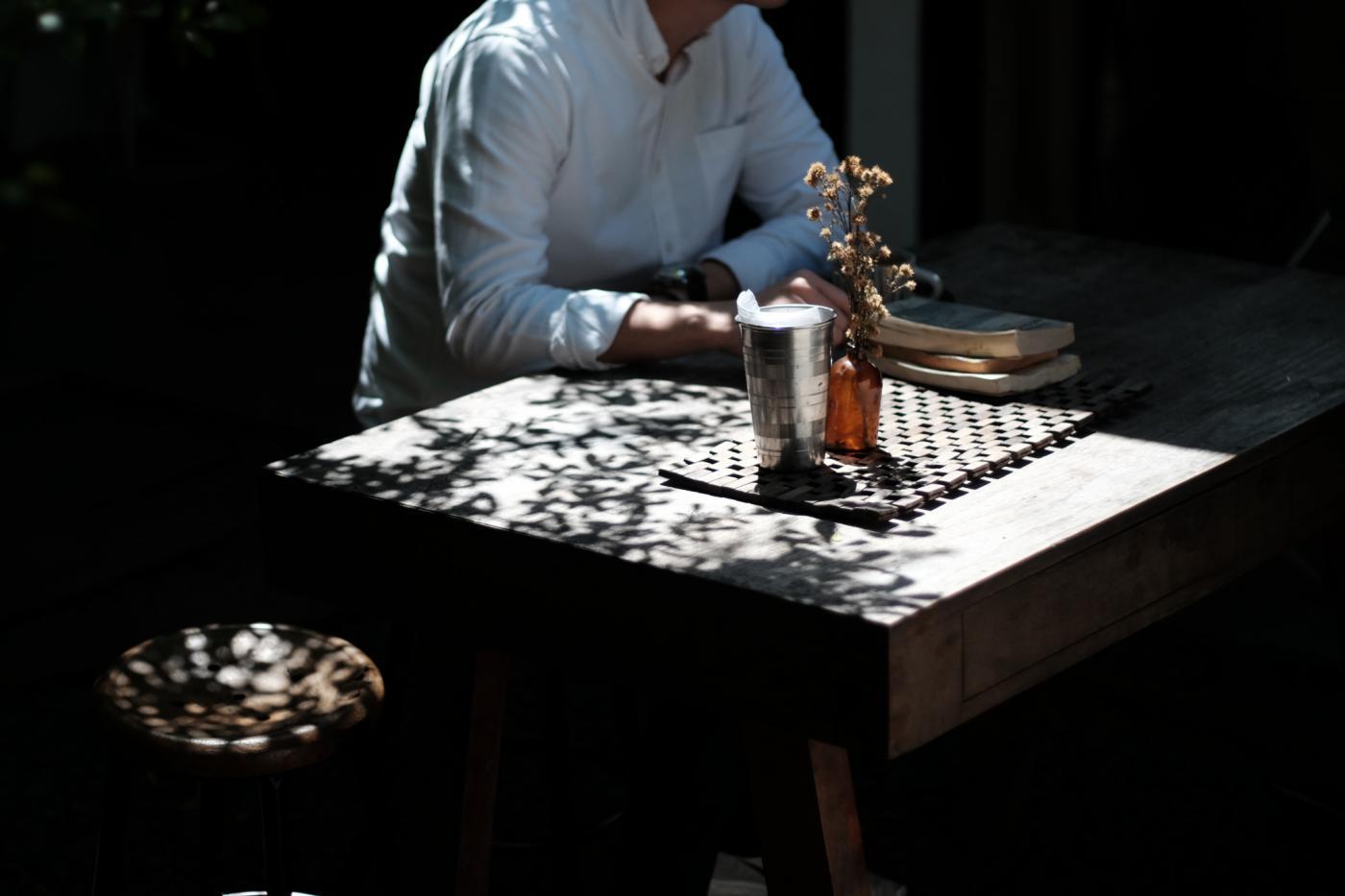 ButFirst Coffeeshop: Bersantai seperti dirumah