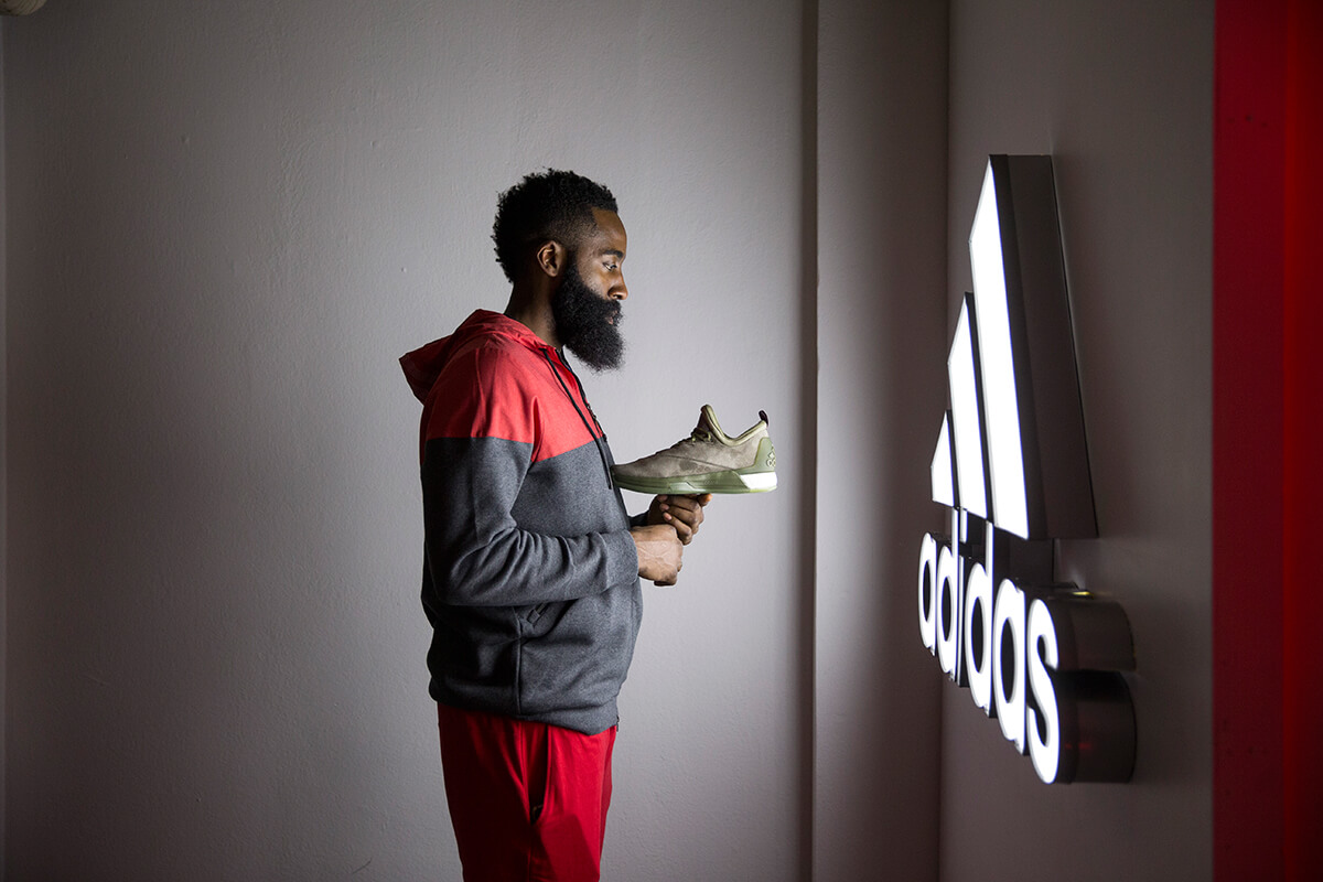 James Harden Ikon Sneakers Terbaru Adidas