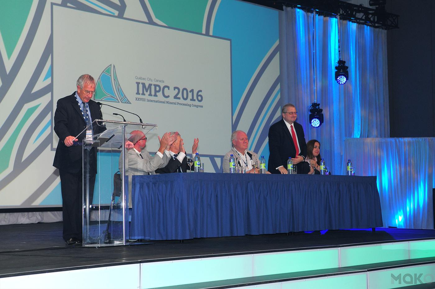 Mahasiswa Indonesia Meraih ‘Young Author Award’ di Kanada