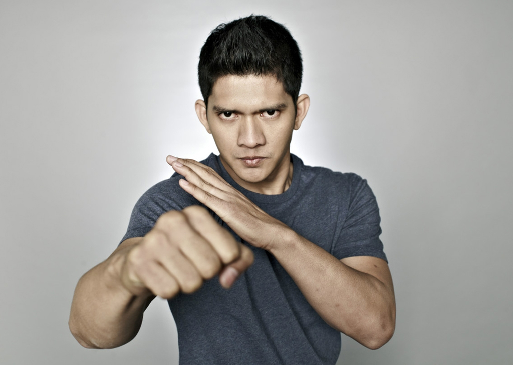 Iko Uwais Bakal Beradu Akting Dengan Tony Jaa dan Tiger Chen di Film Terbaru, ‘Triple Threat’