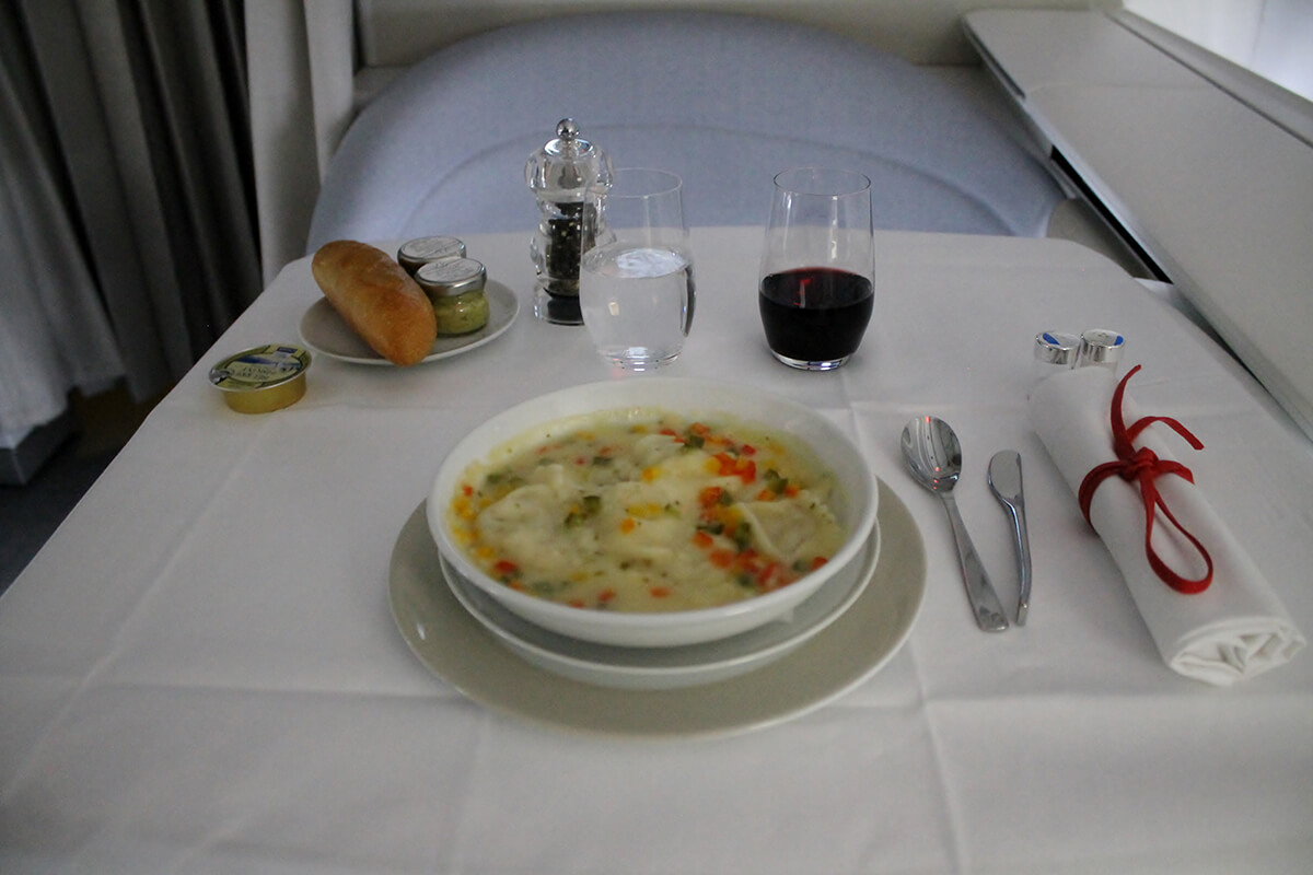 Inilah Maskapai dengan Makanan Terenak Versi Skytray