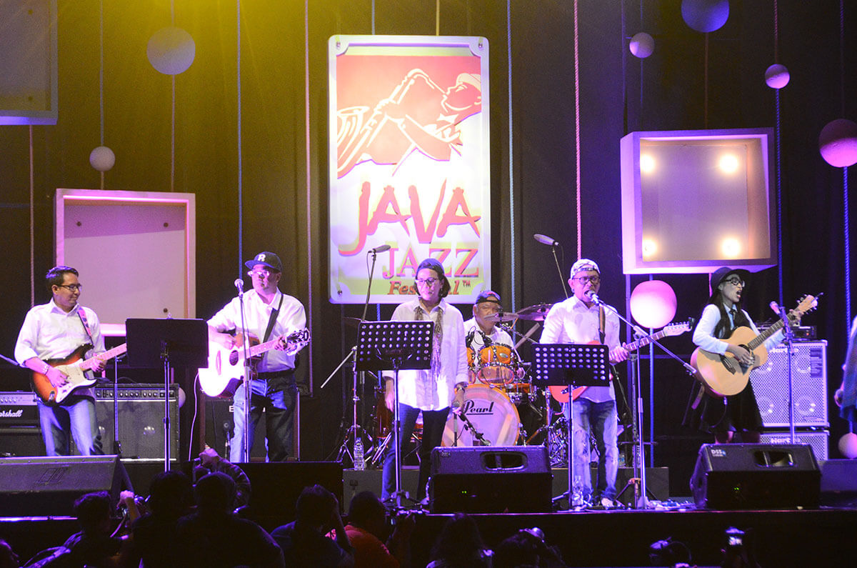 12 Musisi dengan Lagu Jazz Terbaik. Wajib Masuk Daftar Playlist Lo!