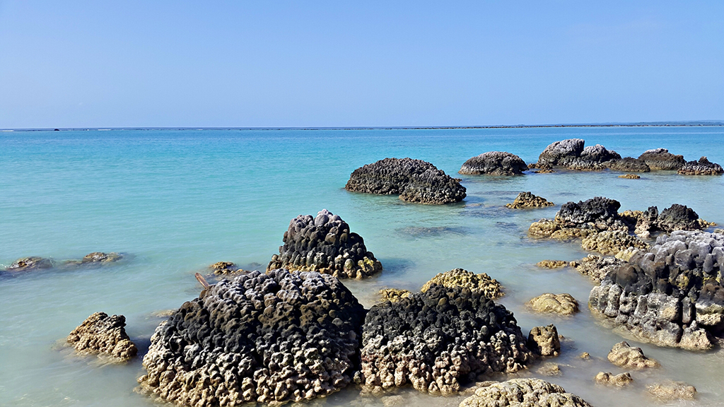 Mengapung Di Pantai Tureleto Nias