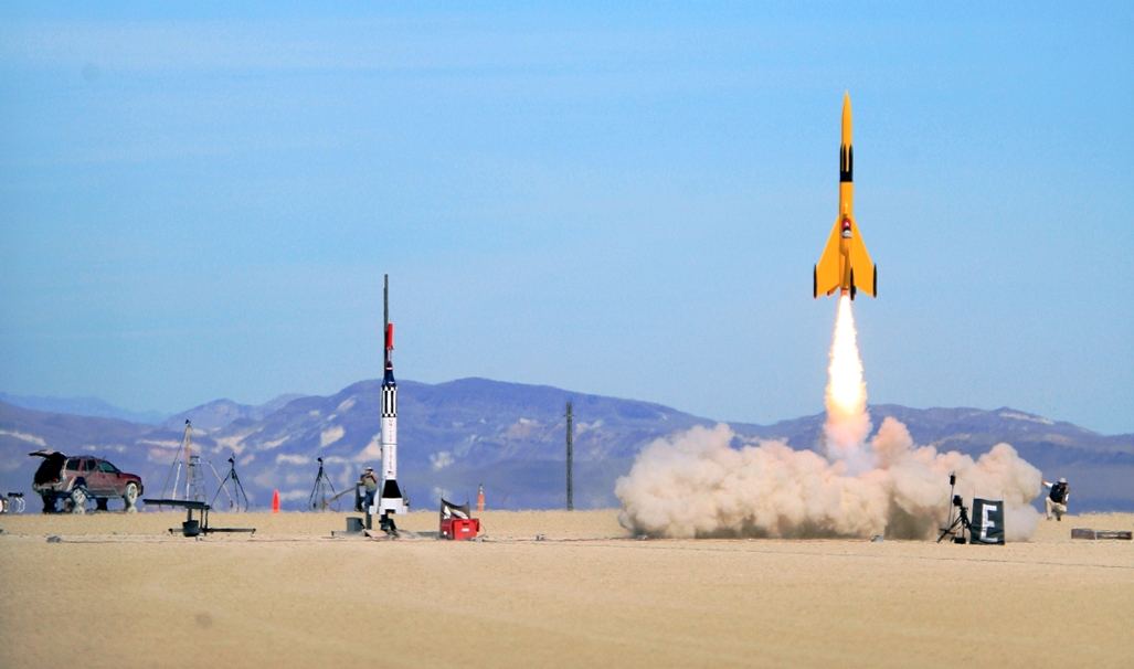 MLDSPOT HighPower Rocketry Perfect Hobby for A Guy