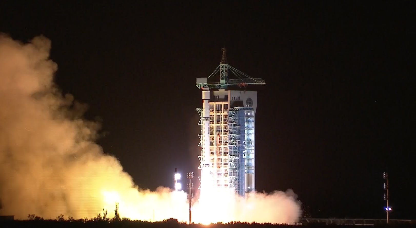 Tiongkok Luncurkan Satelit Kuantum Pertama Di Dunia