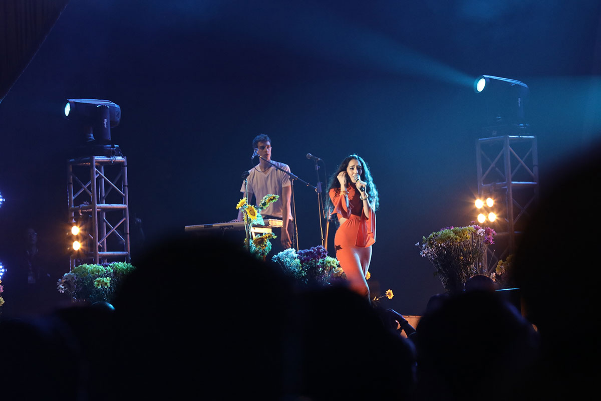 Stage Bertabur Bunga Di Java Jazz Festival 2019 Bersama Raveena