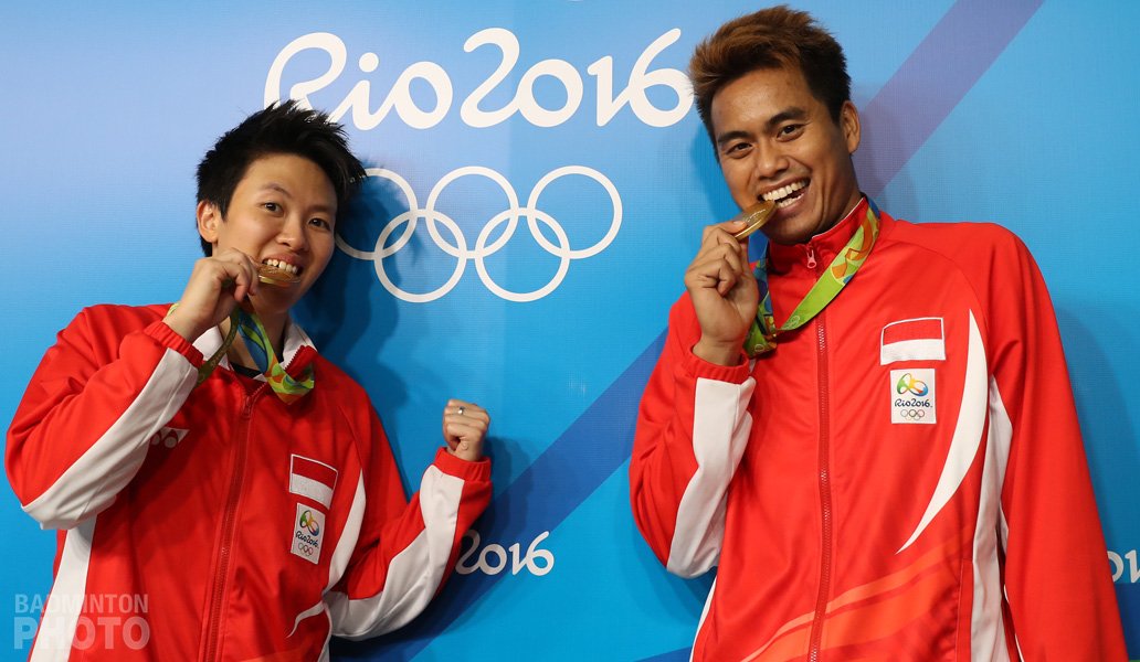 Tontowi Ahmad dan Liliyana Natsir Persembahkan Emas Pertama untuk Indonesia