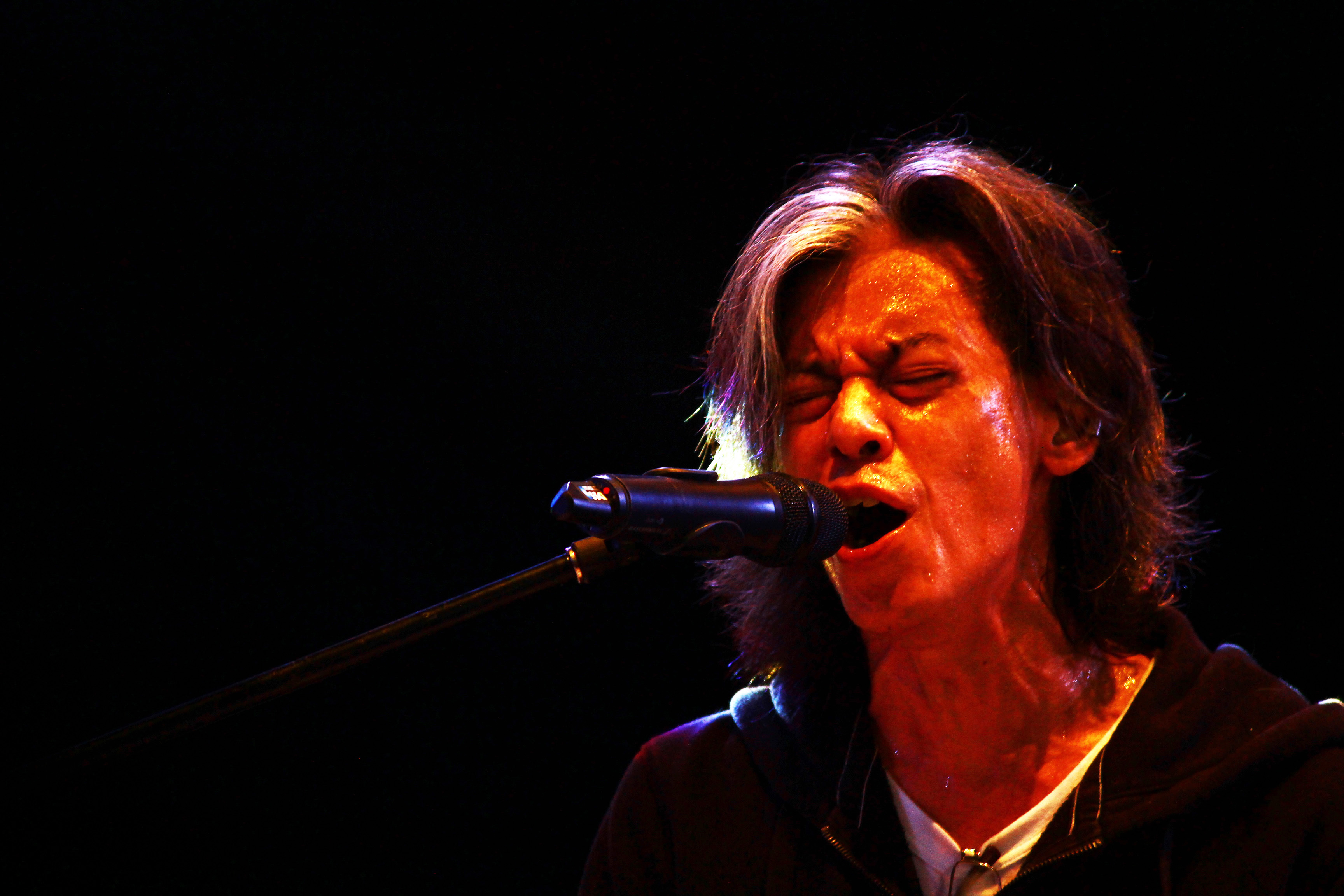 Kisah Cinta Lintas Negara Fariz RM, Barcelona