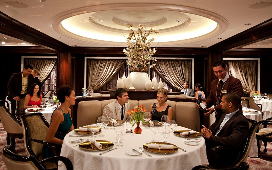 5 Etika Fine Dining di Restoran: Bisa Lo Terapkan di Rumah Juga, Lho!