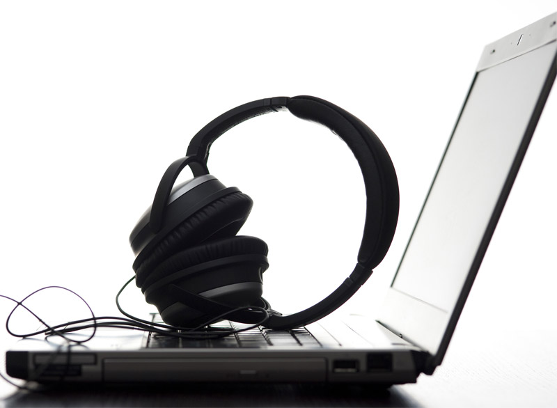 4 Cara Menikmati Musik Secara Legal