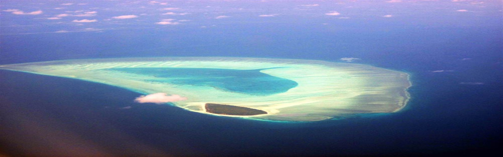 10 Destinasi Wisata Pulau Terindah di Indonesia