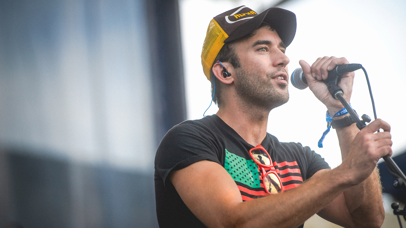 Sufjan Stevens, Usung Musik Folk dengan Sentuhan Dark