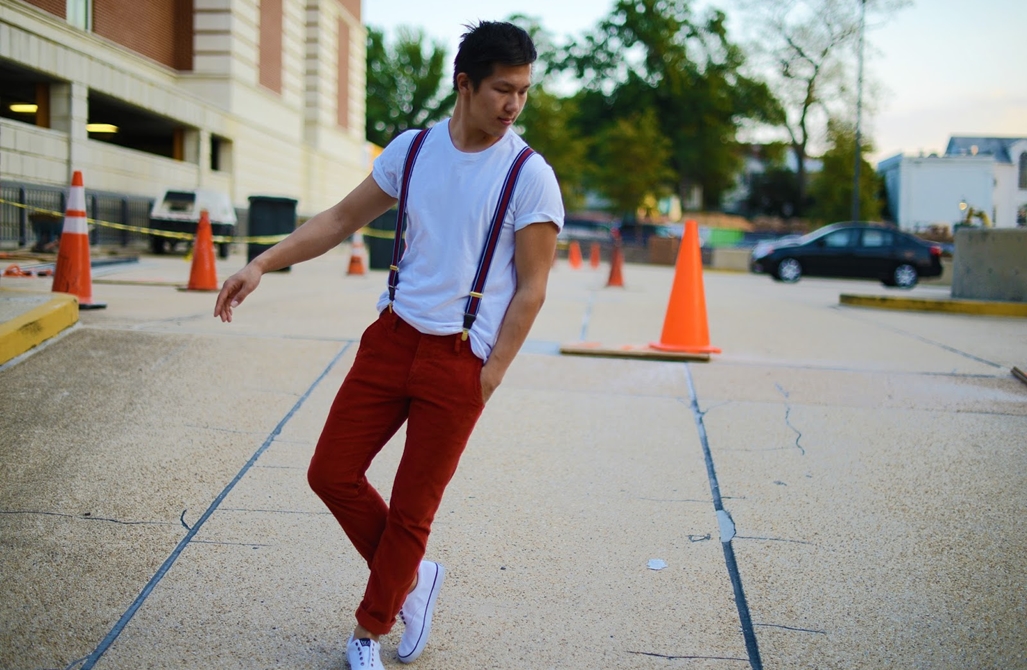Mau tampil beda? Coba pakai Suspenders.