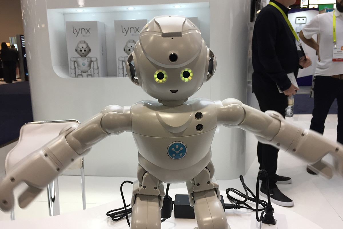 4 Robot Ini Menyita Perhatian di CES 2017