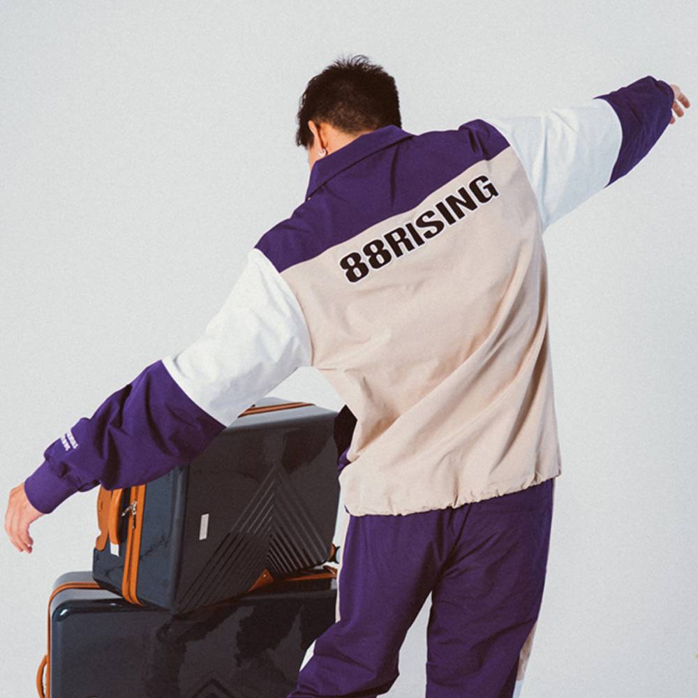 Mencoba Peruntungan Baru, 88Rising Rilis Apparel Perdananya