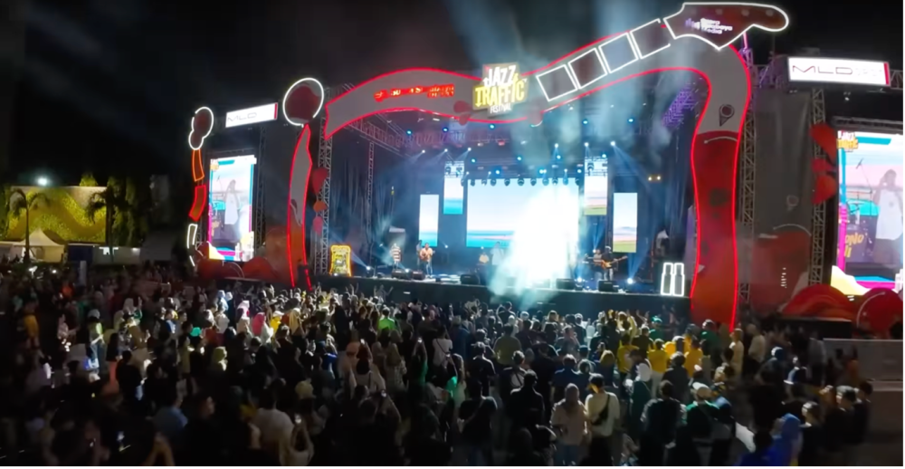 Stage Bus Jazz Tour 2024 Surabaya: Ikut Seru-seruan di Jazz Traffic