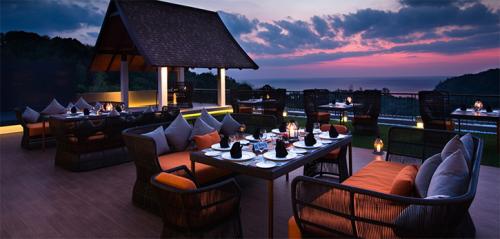 Hangout di Gedung-Gedung Pencakar Langit