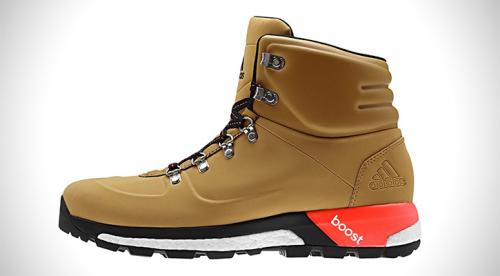 Hiking dengan Adidas Boost Urban Hiker