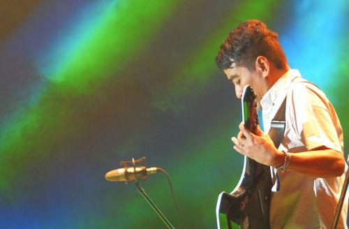 Mengulang Masa Lalu di Keluarga Lesmana