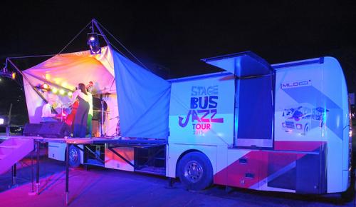 MLD Spot Stage Bus Jazz Tour 2015 Sampai di Sisi Utara Jakarta