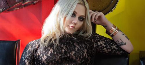 Elle King, Si Cantik yang Misterius