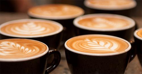 Alat Pembuat Latte Art Otomatis