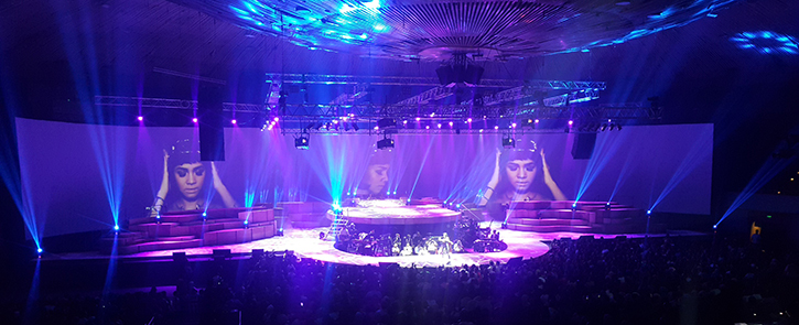 Naik Kelas dengan Konser Metamorfosa Andien