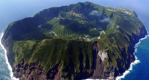 Cobain Uji Nyali di Desa Kawah Gunung Berapi