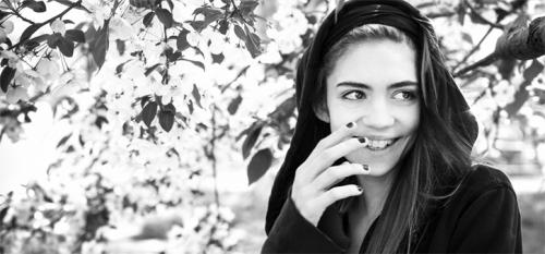 Grimes Tunda Perilisan Album