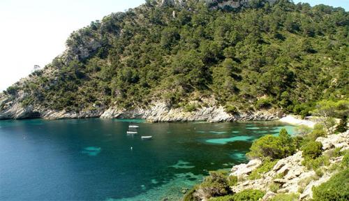 Ini Dia Daftar Pantai Rahasia di Ibiza