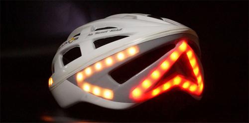 Lumos : LED Smart Bicycle Helmet