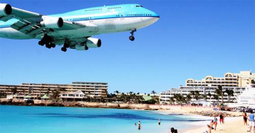 5 Pantai Paling Aneh Di Dunia