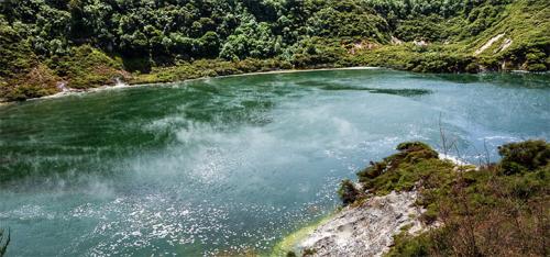 Mata Air Panas Terbesar di Dunia