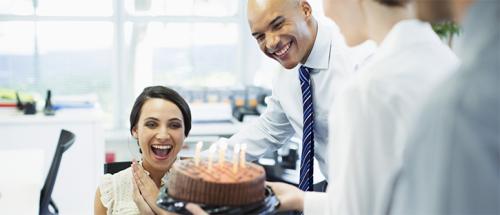 Cara Agar Hubungan di Tempat Kerja Lo Lancar