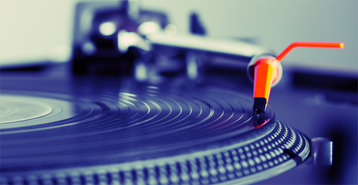 Vinnyl Back in Action