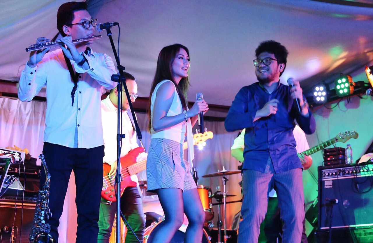 Keseruan Stage Bus Jazz Tour 2016 Titik Jakarta!