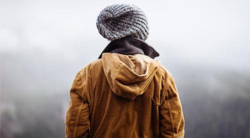 4 Pakaian yang Harus Lo Pakai Ketika Mengunjungi Negara Musim Dingin