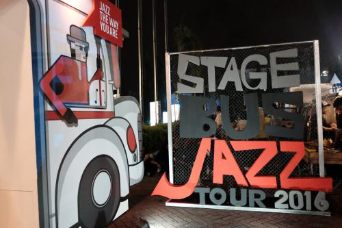 Aktivitas-aktivitas Menarik yang Hanya Ada di Stage Bus Jazz Tour 2016 Surabaya