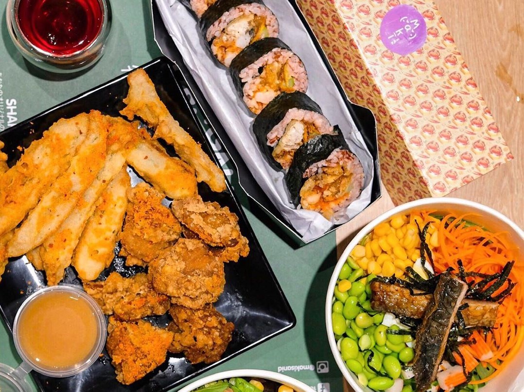 Kreasi salad dan sushi yang Instagrammable di gerai Maki-san