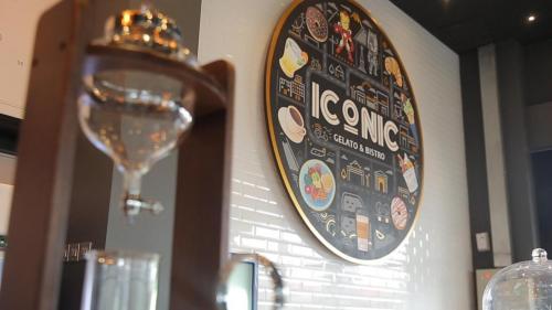 Pengen Nongkrong di Markas Superhero? Ke Iconic Gelato and Bistro Aja!