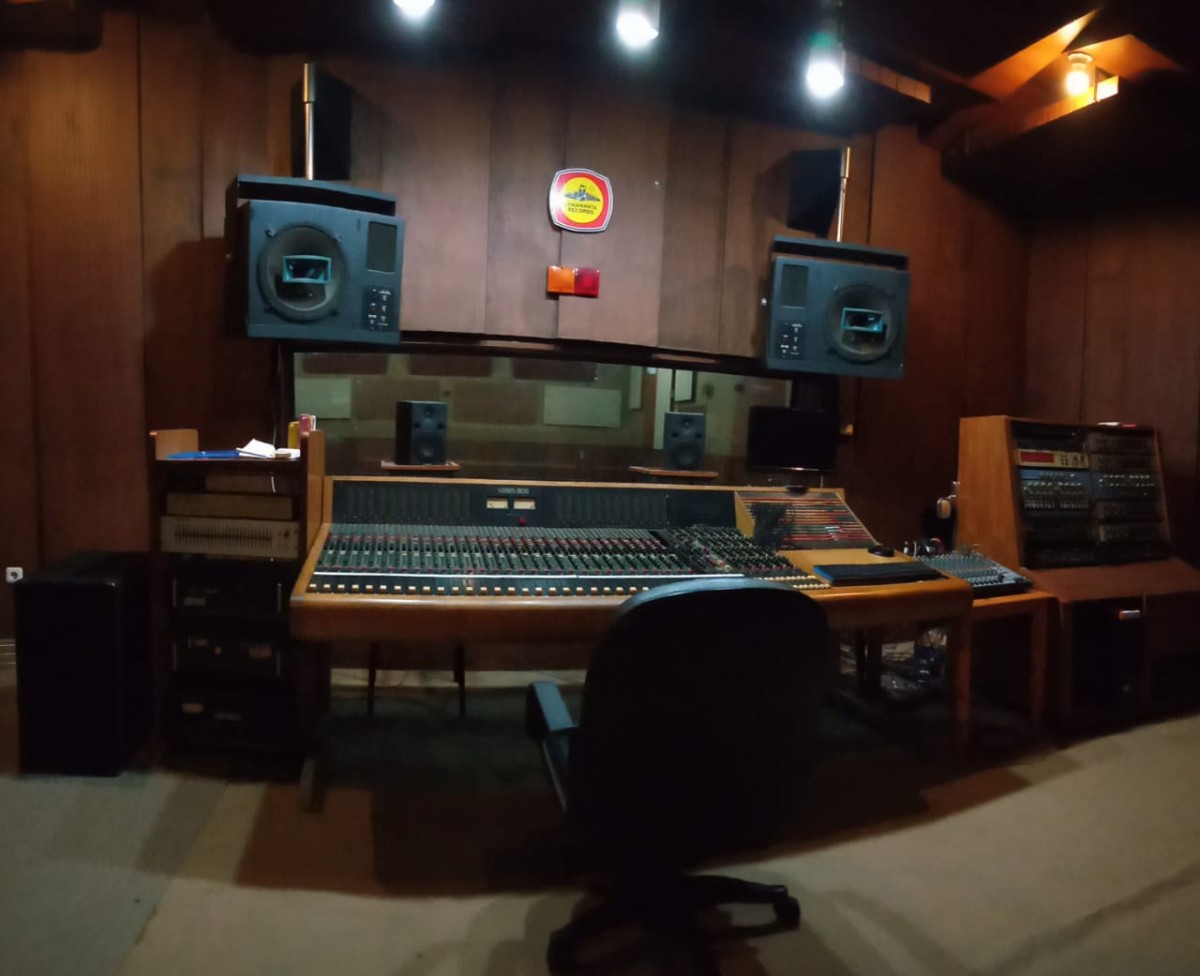 Studio rekaman milik Museum Lokananta yang sampai saat ini masih digunakan untuk rekaman musisi